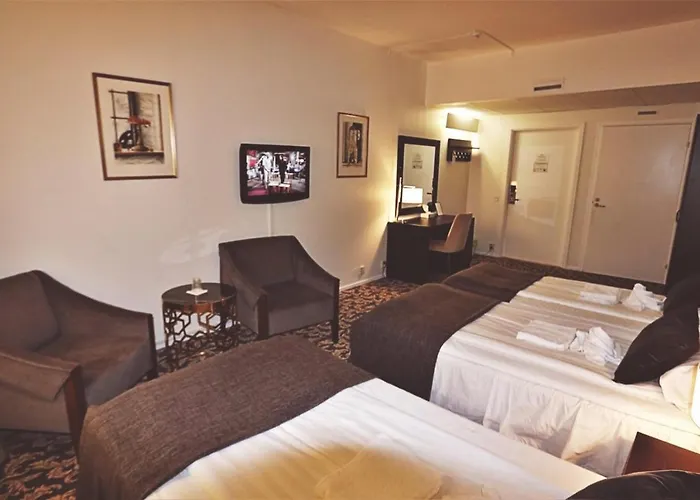 Ariston Hotell