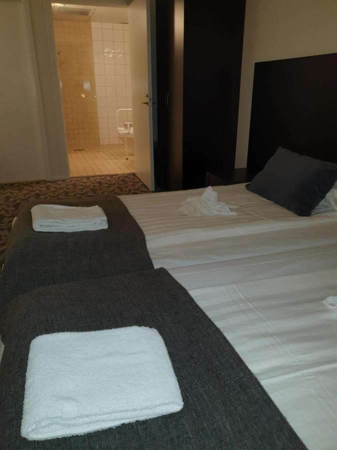 Ariston Hotell 3*